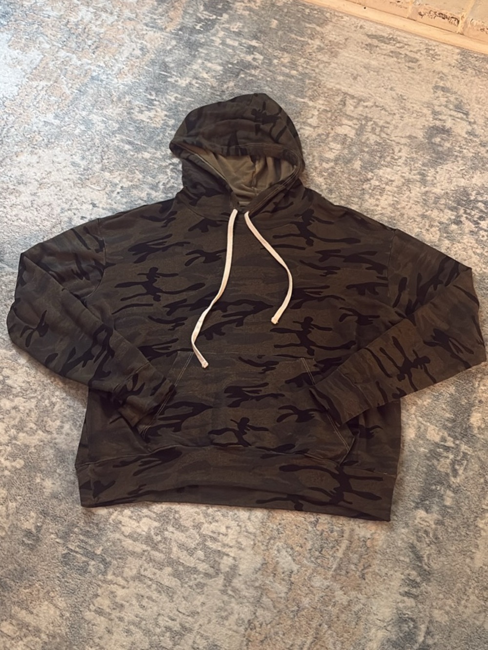 Sundry camo hoodie size 2